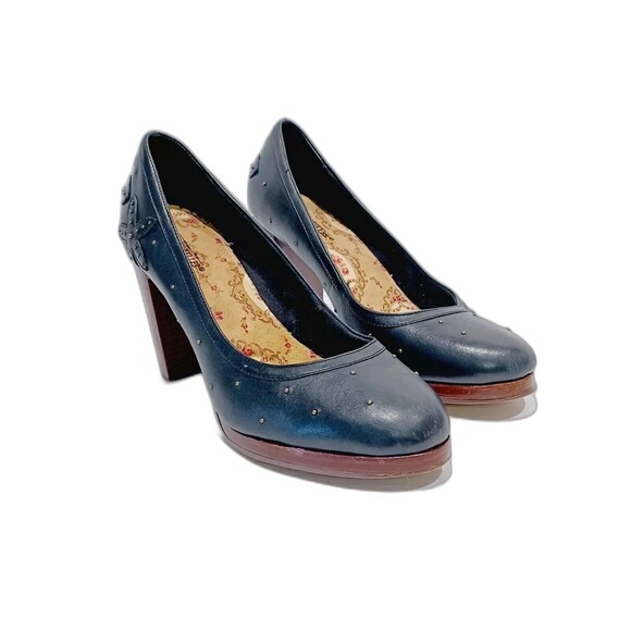Seychelles Black Leather  Studded  Platform Heels - Picture 1 of 8